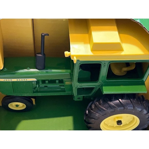 New! ERTL John Deere 1963 4020 Diesel Tractor w/Cab 1/16  Die-cast  #45312 Misb! - Picture 4 of 7